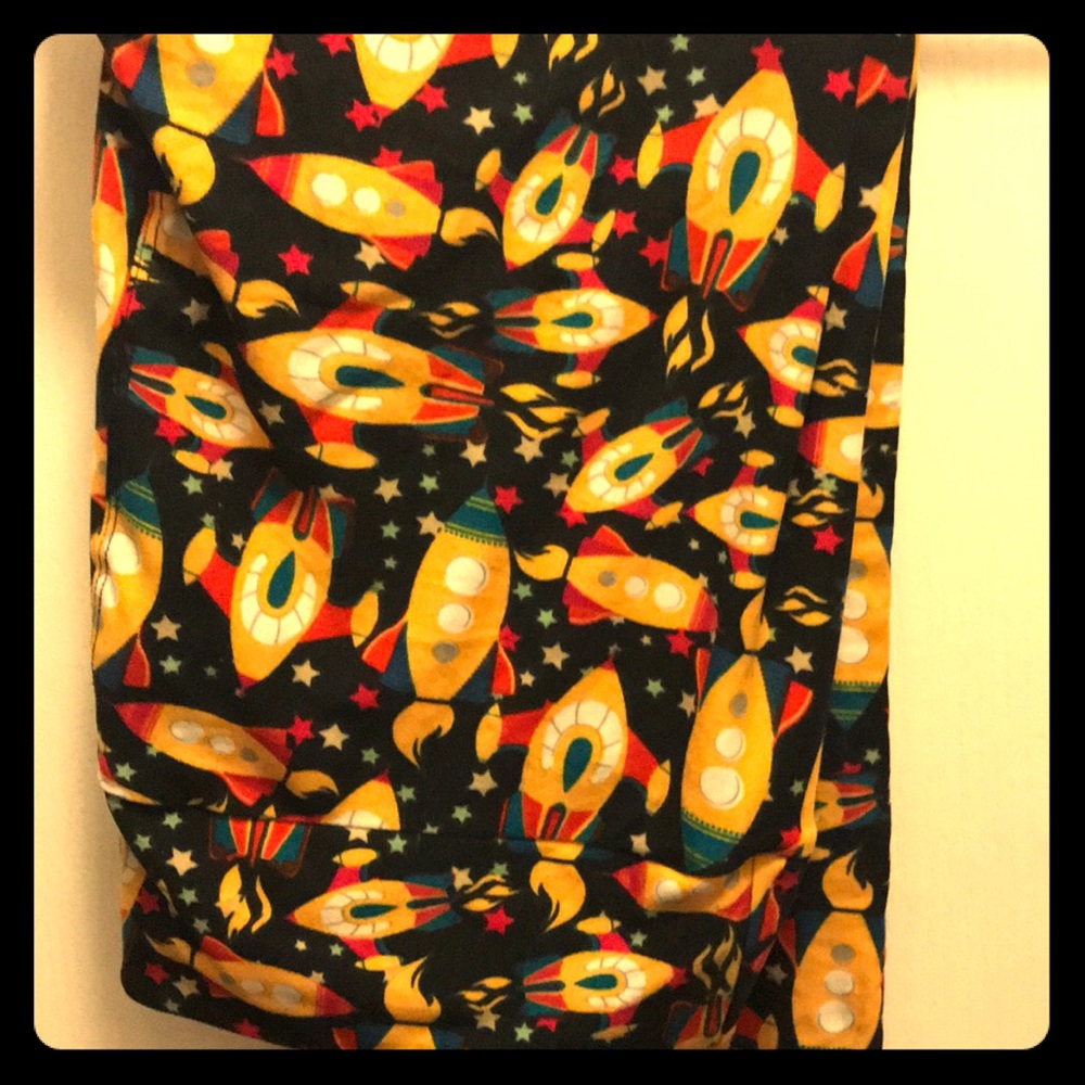 LulaRoe leggings TC rockets